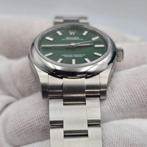 NEW 2025 Rolex Oyster Perpetual Stainless Steel 277200 31mm Green UNWORN