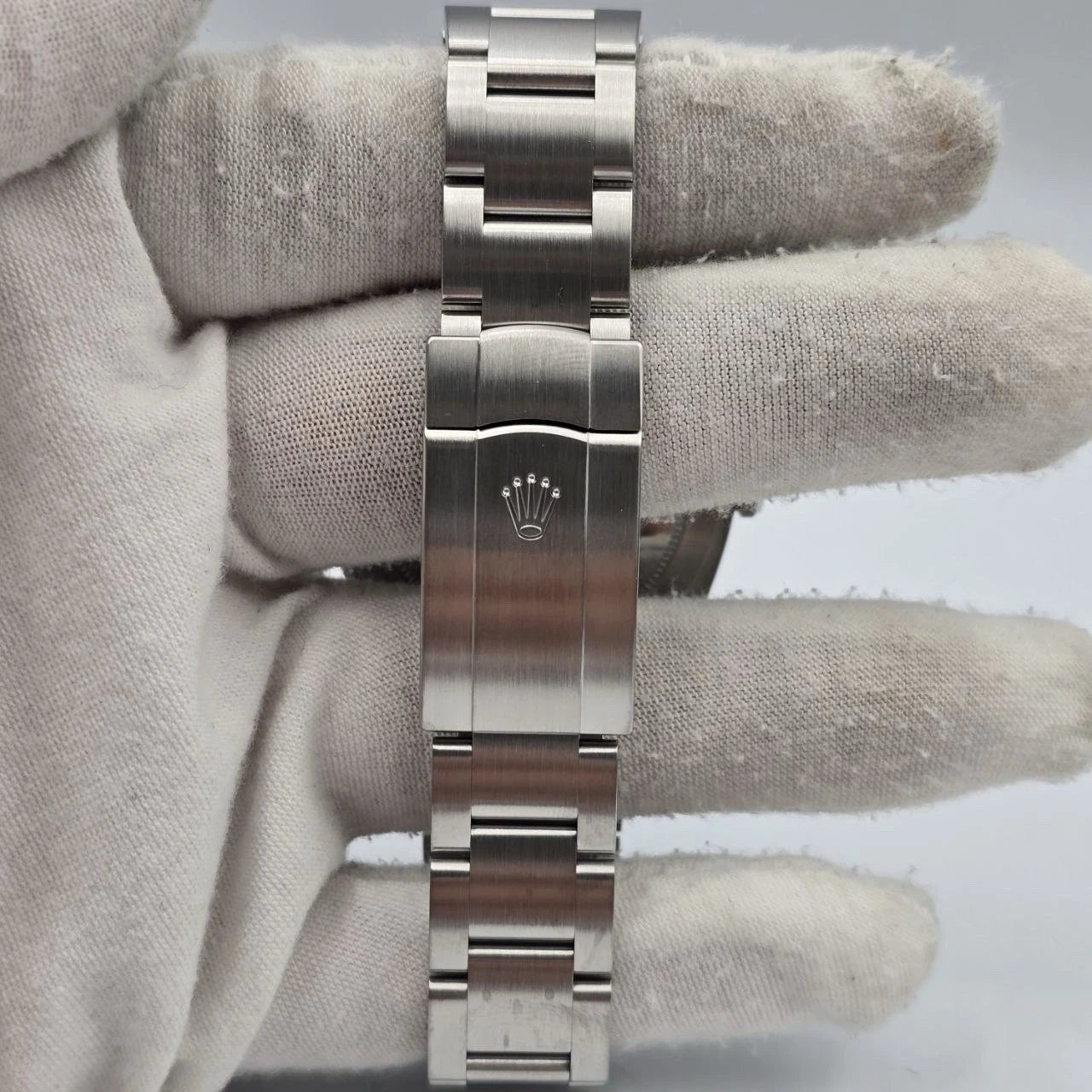 Rolex Oyster Perpetual 124300 7