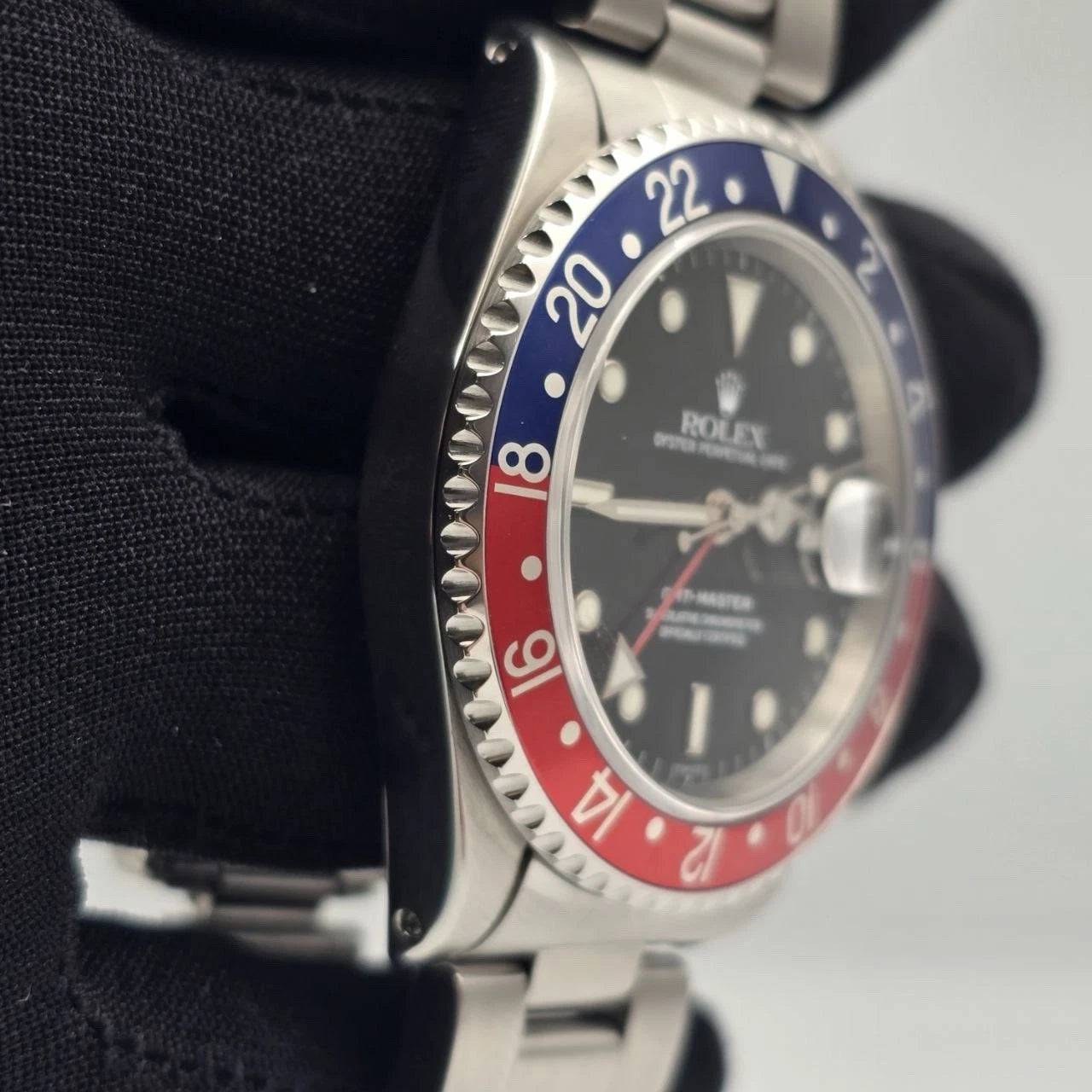 Rolex GMT Master Pepsi Bezel Steel Oyster Bracelet 40mm Watch 16700