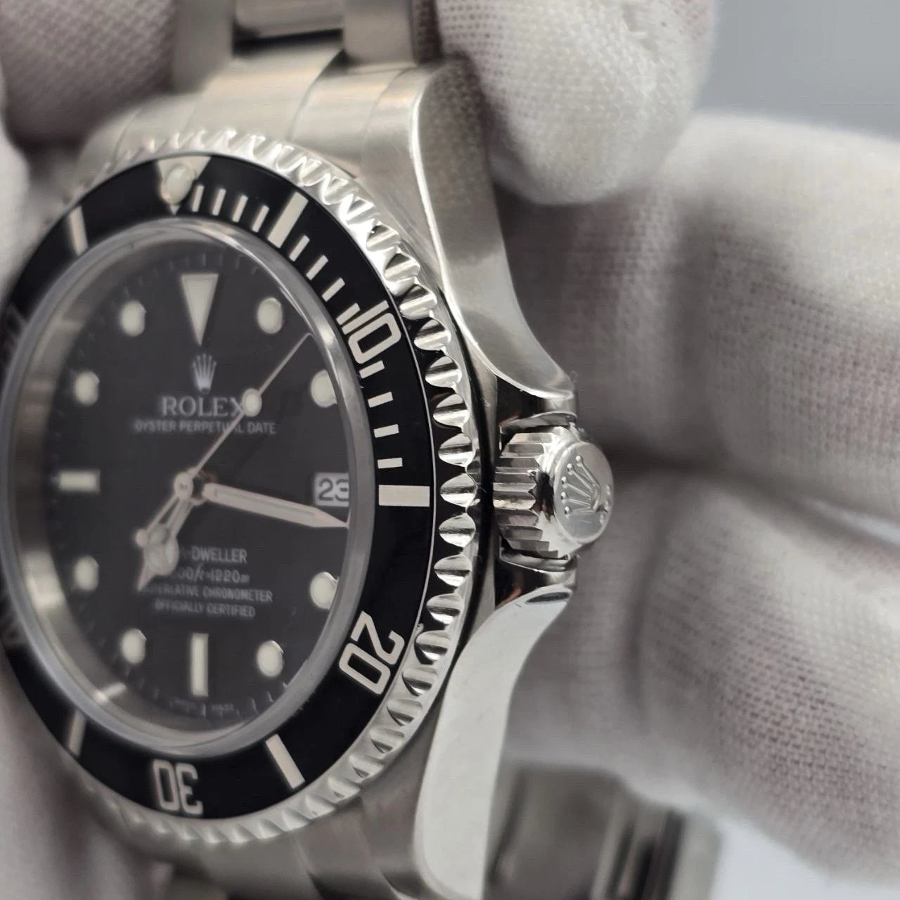 MINT 2009 Rolex Sea-Dweller 16600 Stainless Steel Black Dial 40MM Watch
