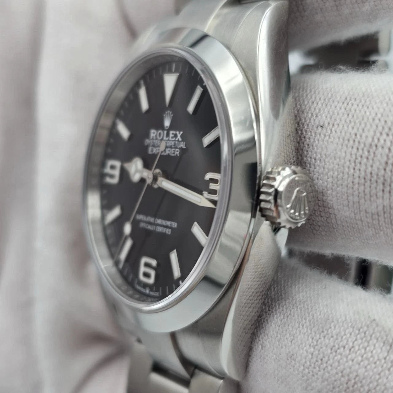 PAPERS 2024 Rolex Explorer I 40mm 224270 Stainless Steel Black Dial BOX