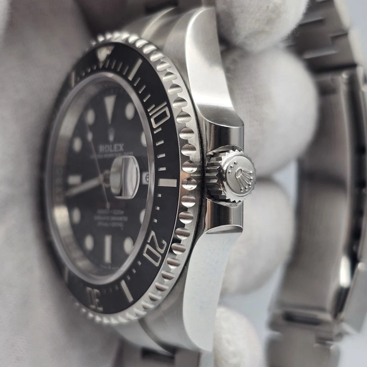 2019 MINT PAPERS Rolex Sea-Dweller Black Red Letters 43mm MK2 126600 BOX