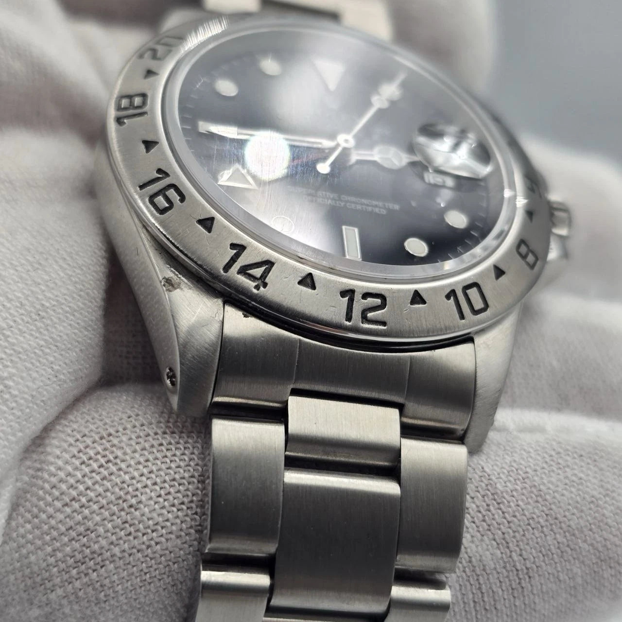 Rolex Explorer II 16570 Steel Black Dial Automatic Date Watch 40MM