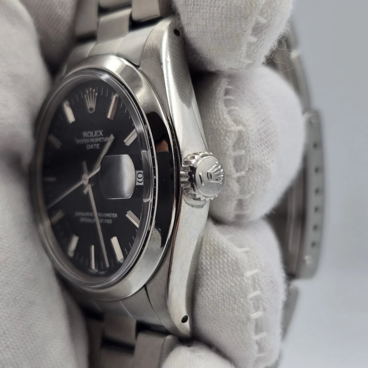 MINT Rolex Oyster Perpetual Date Black Dial Stainless Steel 1500 34mm Watch