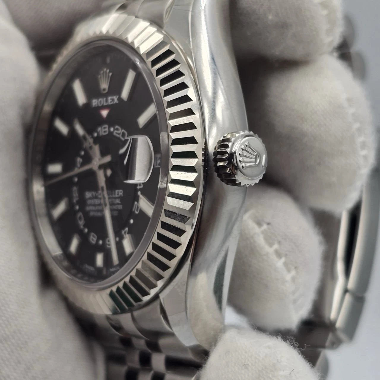 MINT 2023 PAPERS Rolex Sky-Dweller 42mm Black Dial Jubilee Bracelet 336934 BOX