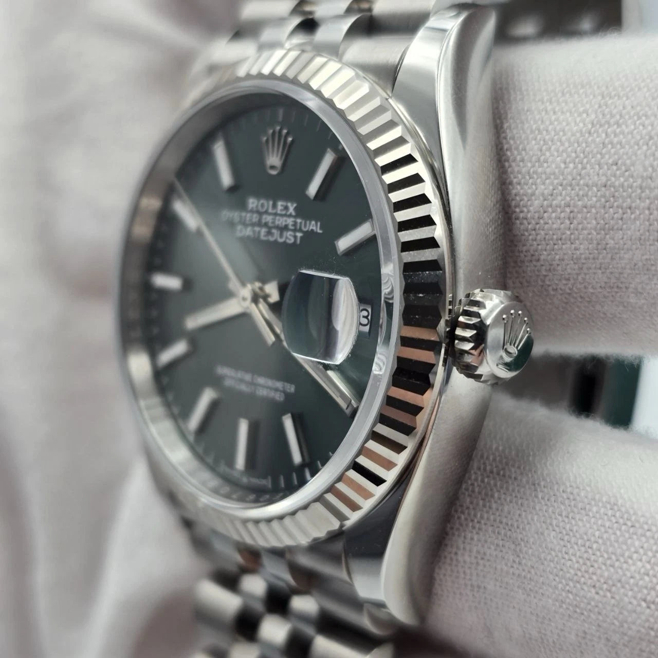 NEW 2026 Rolex Datejust 36mm 126234 Mint Green Dial Fluted Jubilee UNWORN