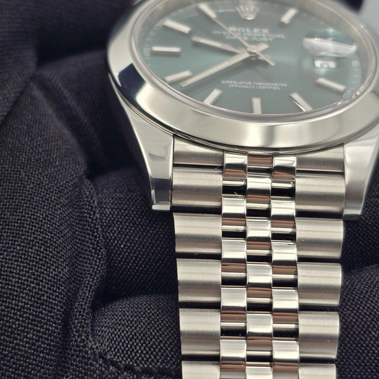 2023 Rolex Datejust 41mm Mint Green Dial Smooth Bezel Jubilee Watch 126300 B+P