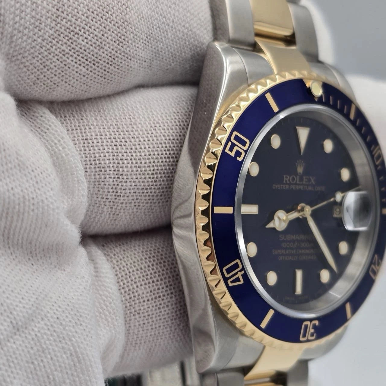 2005 Rolex Submariner 16613 NO HOLES Blue Dial Two Tone Steel Gold 40mm Watch