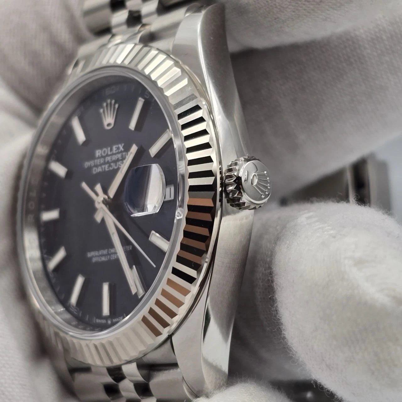 NEW 2025 Rolex Datejust 41mm 126334 Blue Stick Dial Fluted Bezel Jubilee UNWORN