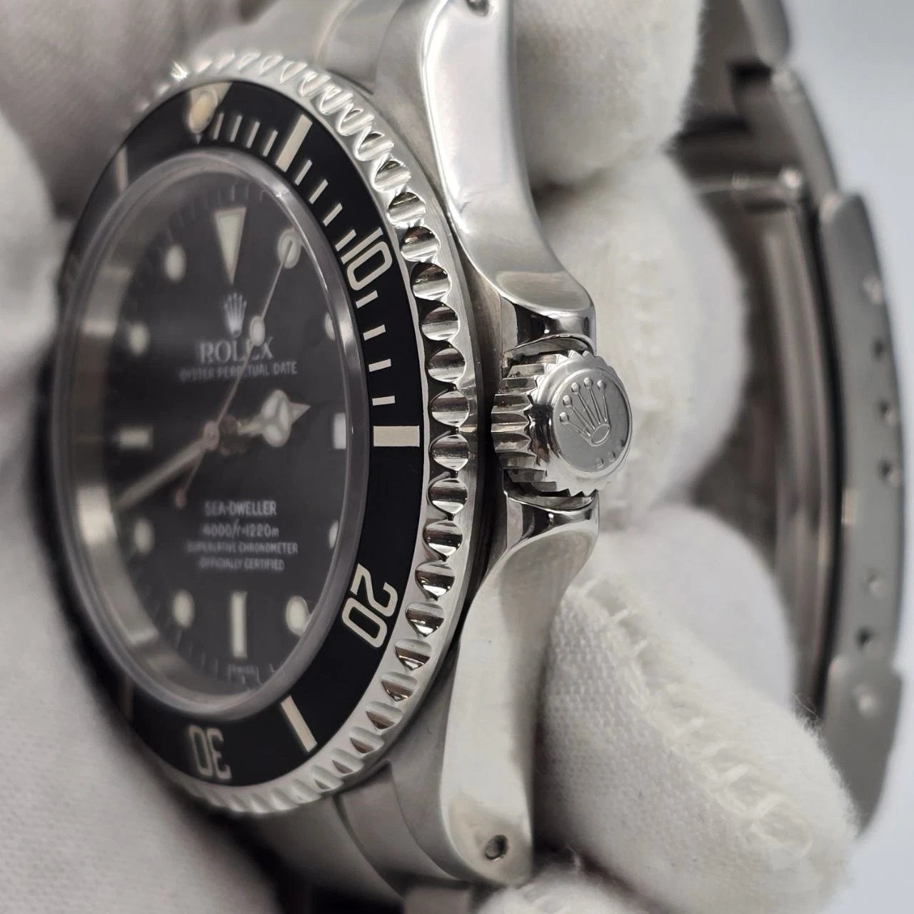 PAPERS Rolex Sea-Dweller 16600 Stainless Steel Black Dial 40mm Watch