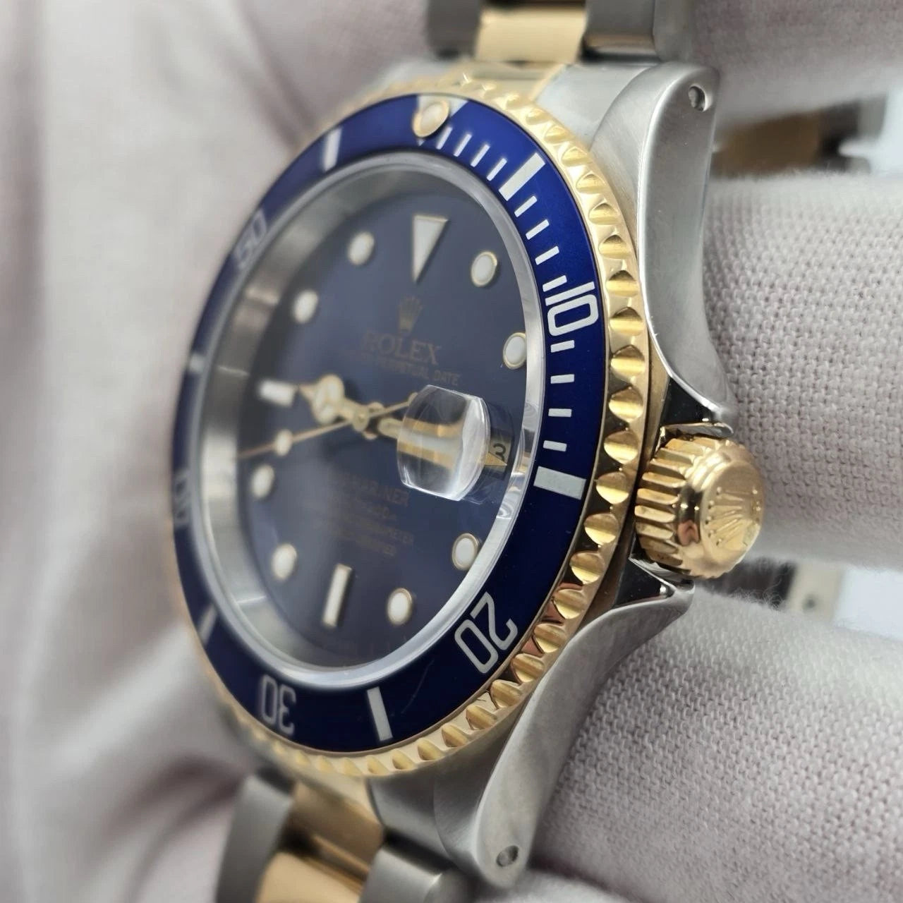 PAPERS Rolex Submariner Date 16613 Blue Dial Steel Two Tone Gold 40mm Watch BOX