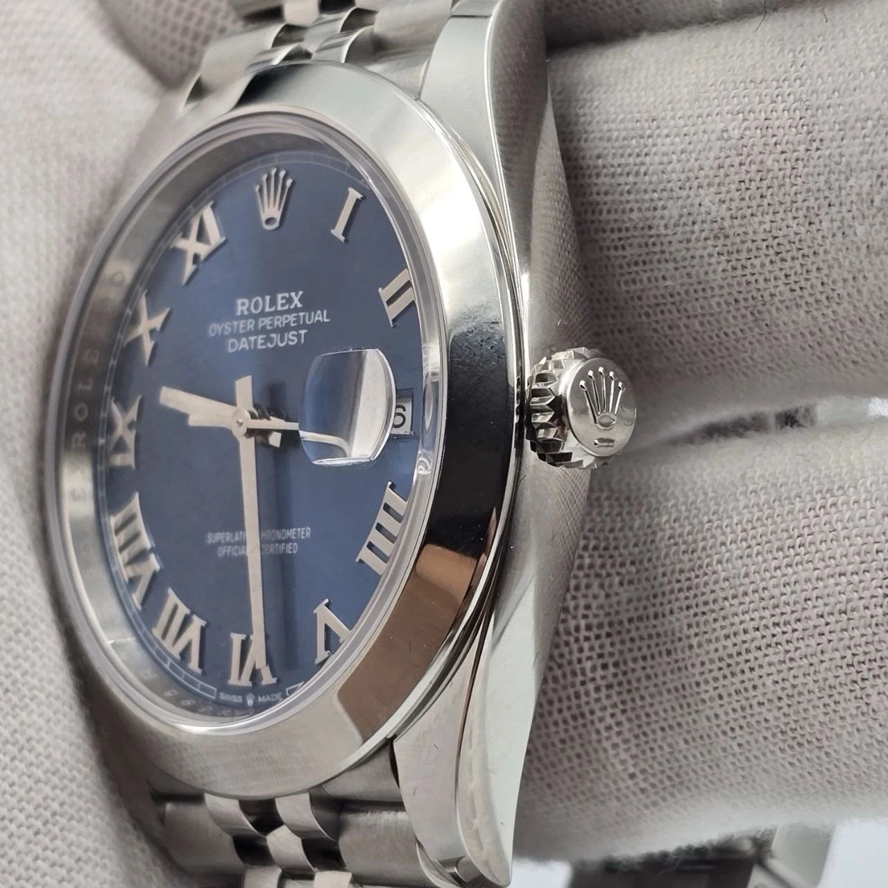 NEW 2025 Rolex Datejust 41mm 126300 Blue Roman Dial Smooth Jubilee UNWORN