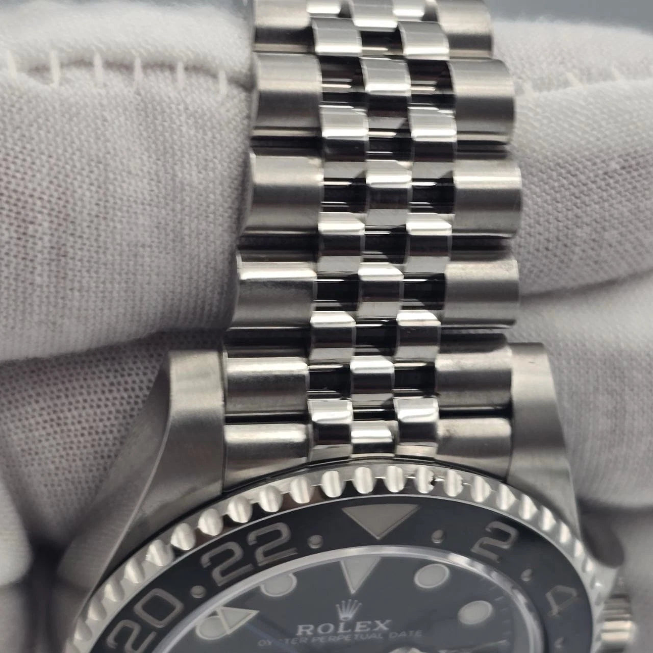 MINT PAPERS 2021 Rolex GMT-Master II BATGIRL Steel JUBILEE 40mm 126710BLNR BOX