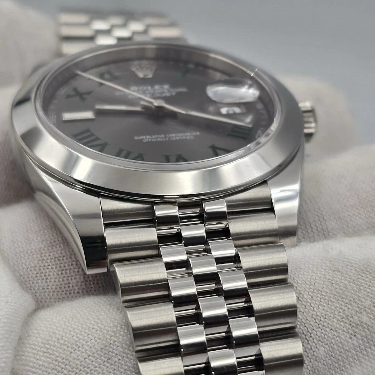 NEW 2025 Rolex Datejust 41mm Steel Smooth Wimbledon Dial Jubilee 126300 UNWORN