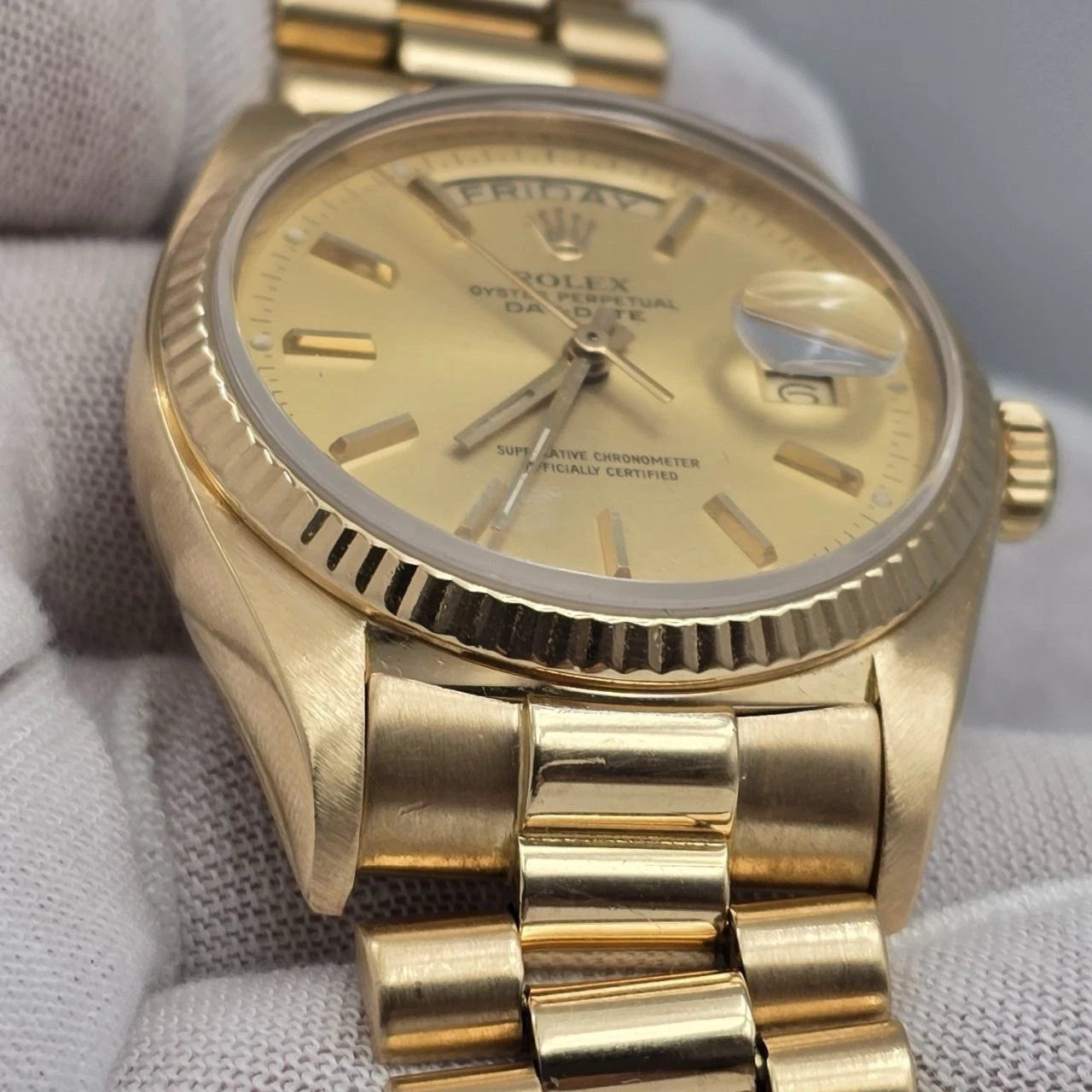 Rolex Day-Date 18038 President 18k Gold 36mm Champagne Dial