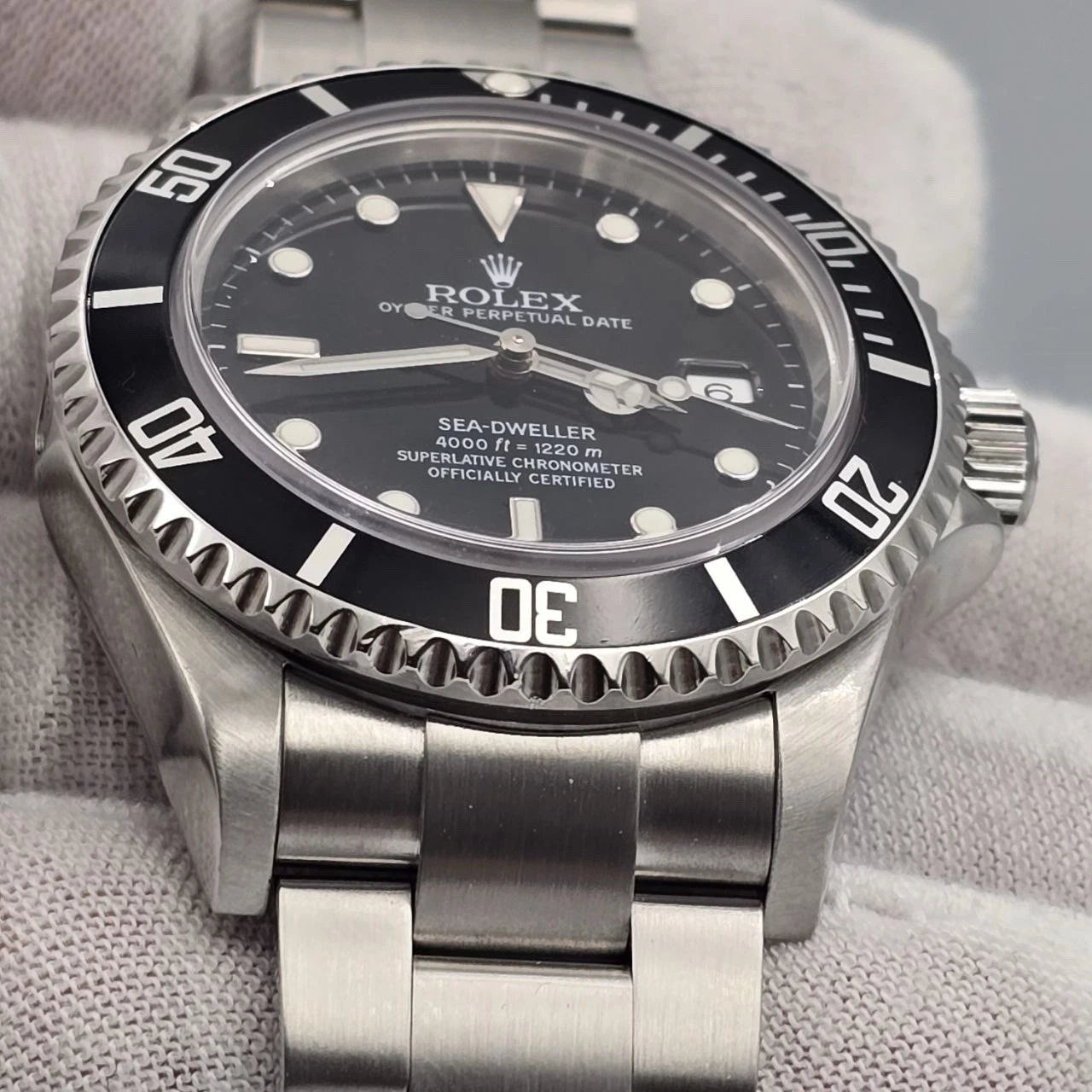 MINT 2007 Rolex Sea-Dweller 16600 Stainless Steel Black Dial 40MM Watch