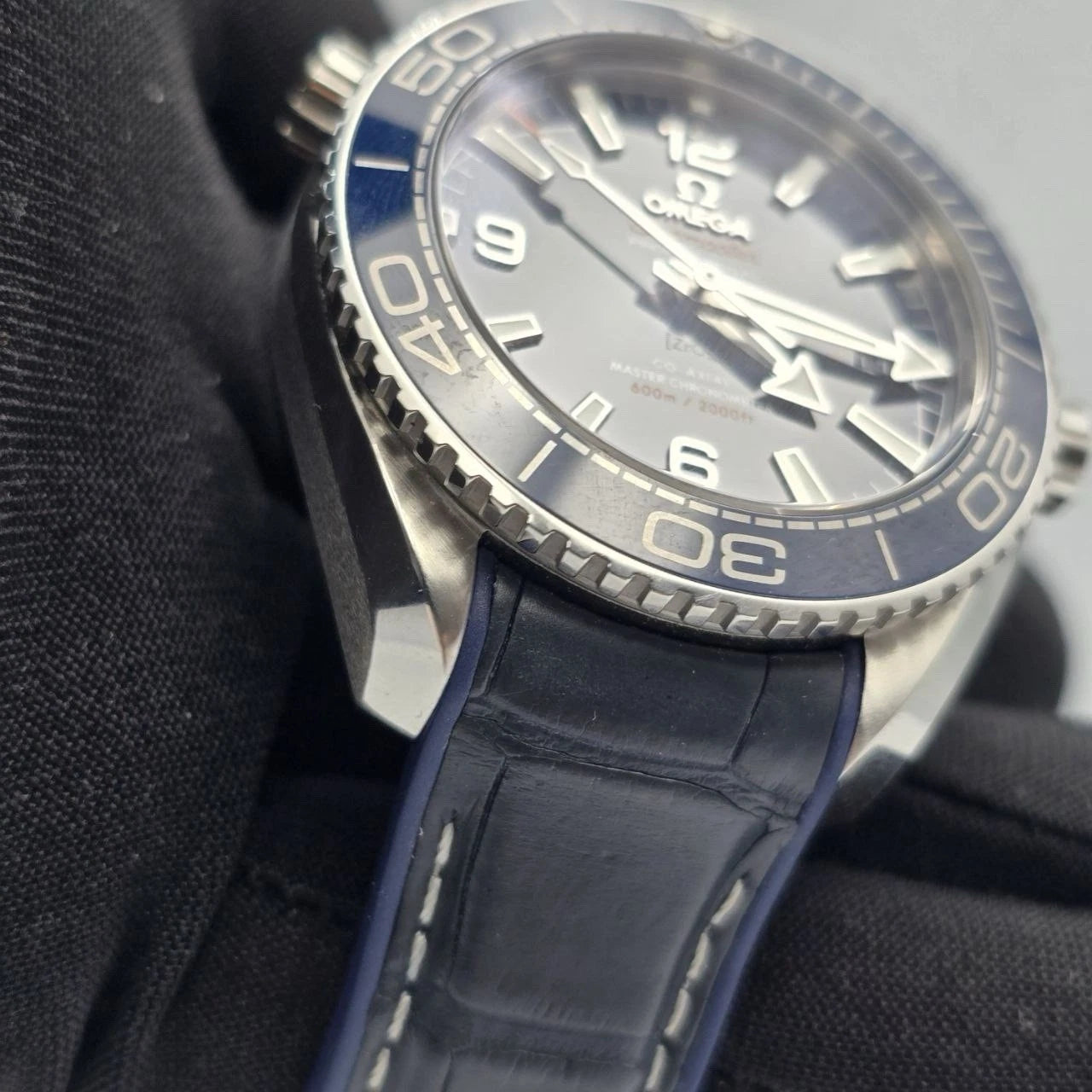 PAPERS 2024 Omega Seamaster Planet Ocean 600M 215.33.40.20.03.001 Watch BOX