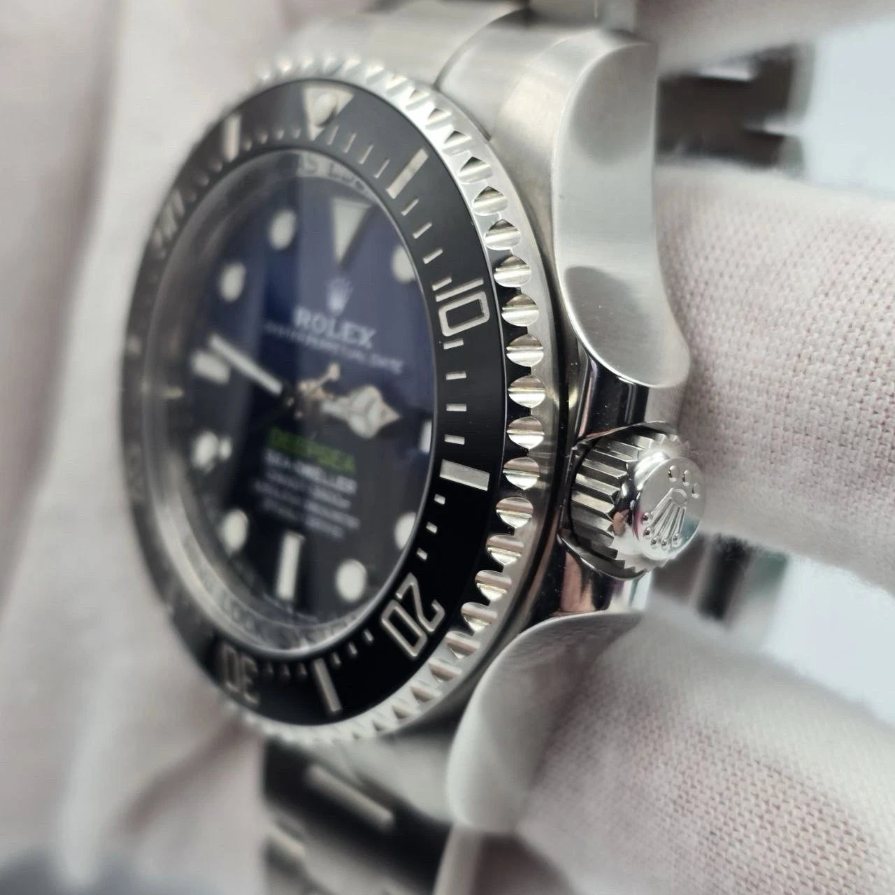 PAPERS 2019 Rolex Sea-Dweller Deepsea James Cameron Blue 126660 44mm Watch BOX