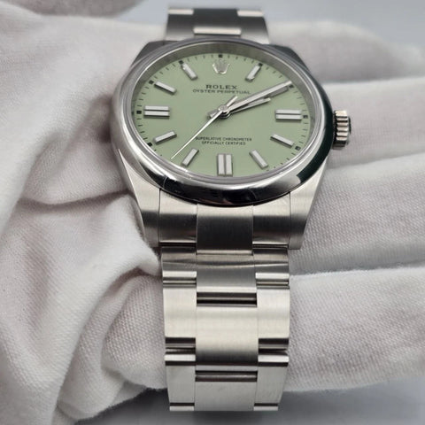 2025 PAPERS Rolex Oyster Perpetual Pistachio Dial Steel 41mm 134300 BOX