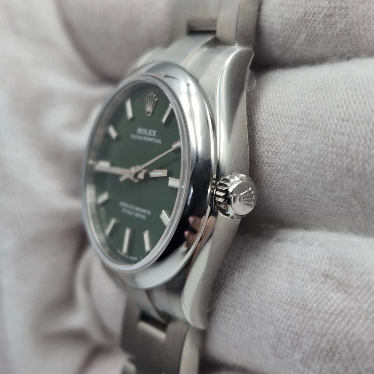 NEW 2025 Rolex Oyster Perpetual Stainless Steel 277200 31mm Green UNWORN