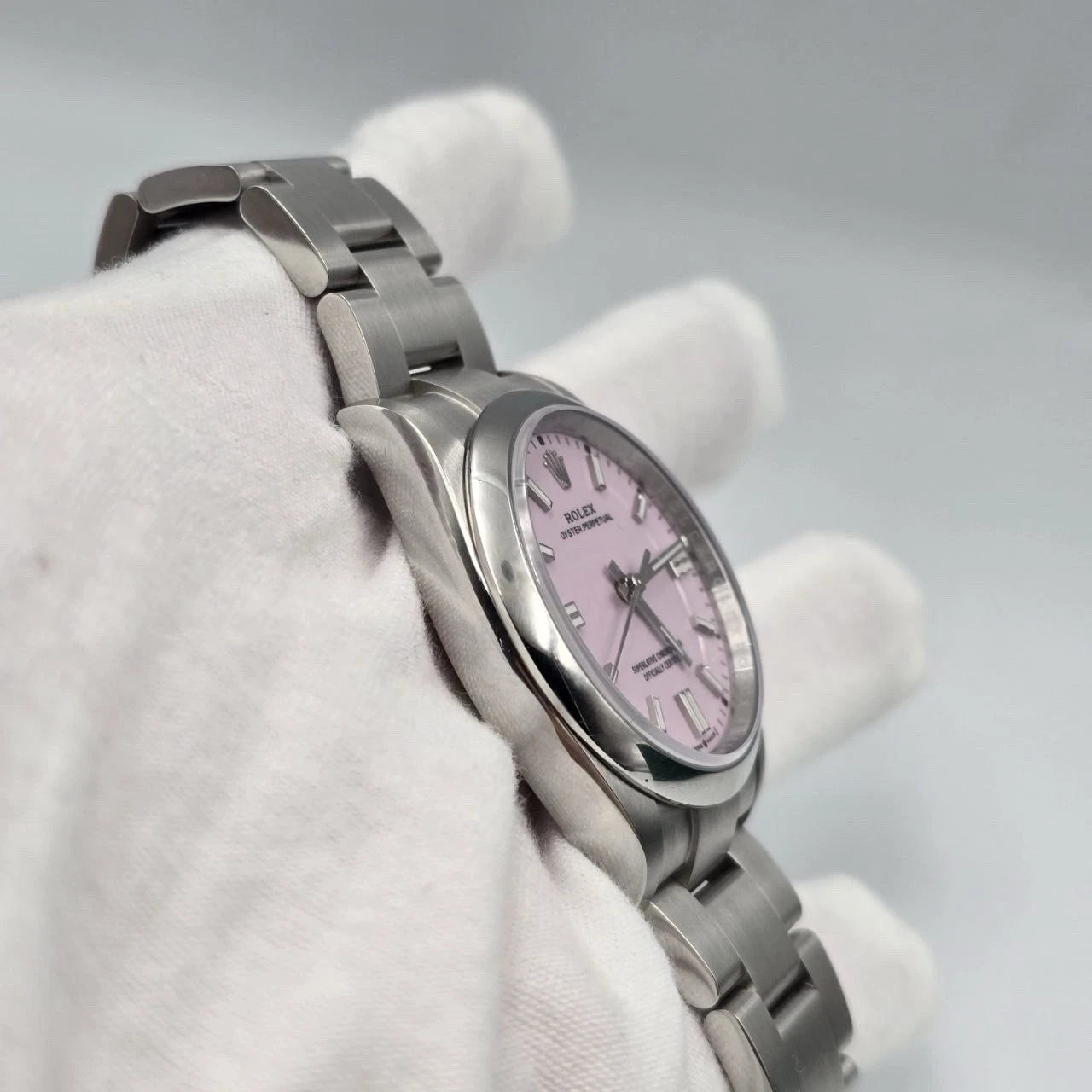 2026 NEW Rolex Oyster Perpetual Steel 36mm Candy Pink Dial 126000 UNWORN
