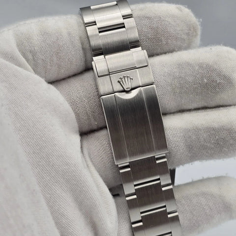PAPERS 2022 Rolex Explorer II 42mm 226570 Stainless Steel Black Dial BOX