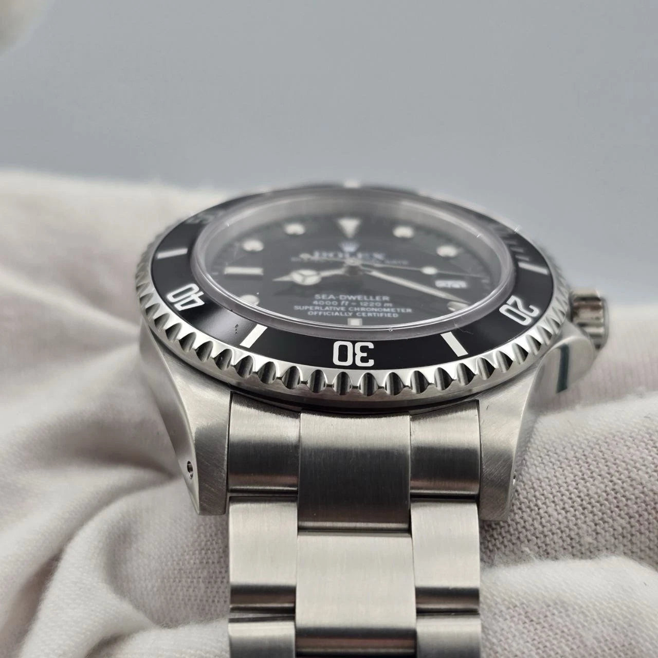 Rolex Sea-Dweller 16600 Stainless Steel Black Dial 40mm Watch