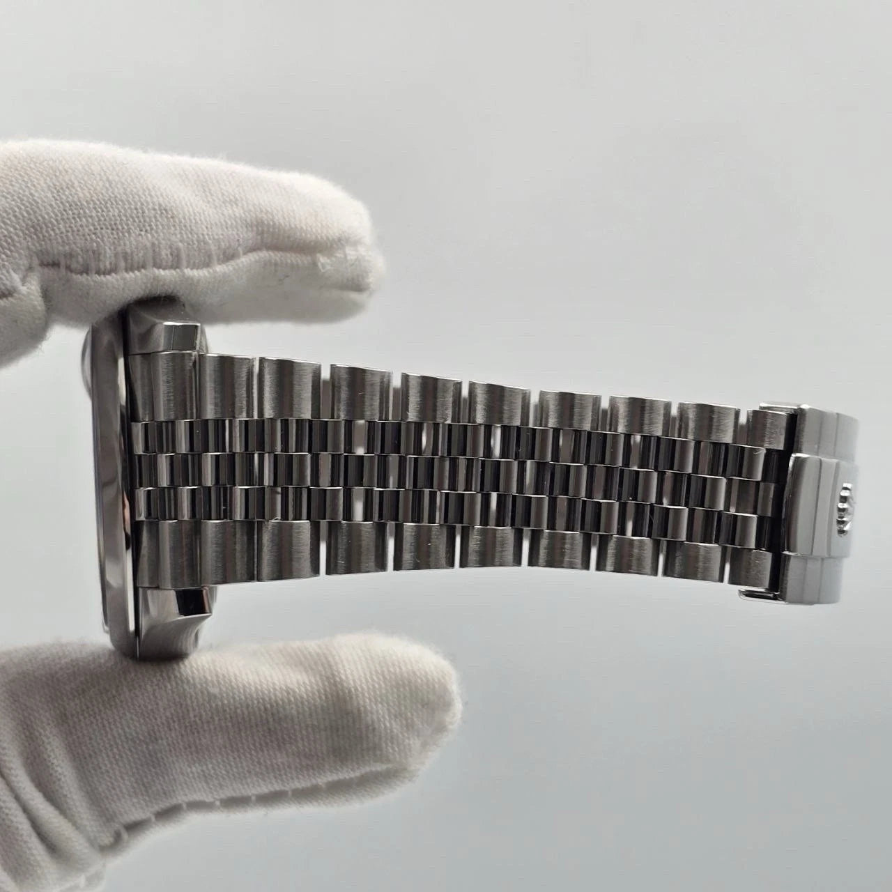 PAPERS 2021 Rolex Datejust 41mm 126300 Rhodium Grey Smooth Bezel Jubilee BOX