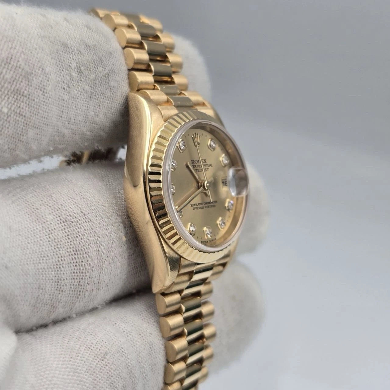 2000 PAPERS Rolex Datejust Champagne Diamond Dial 18K Yellow Gold 79178 26mm