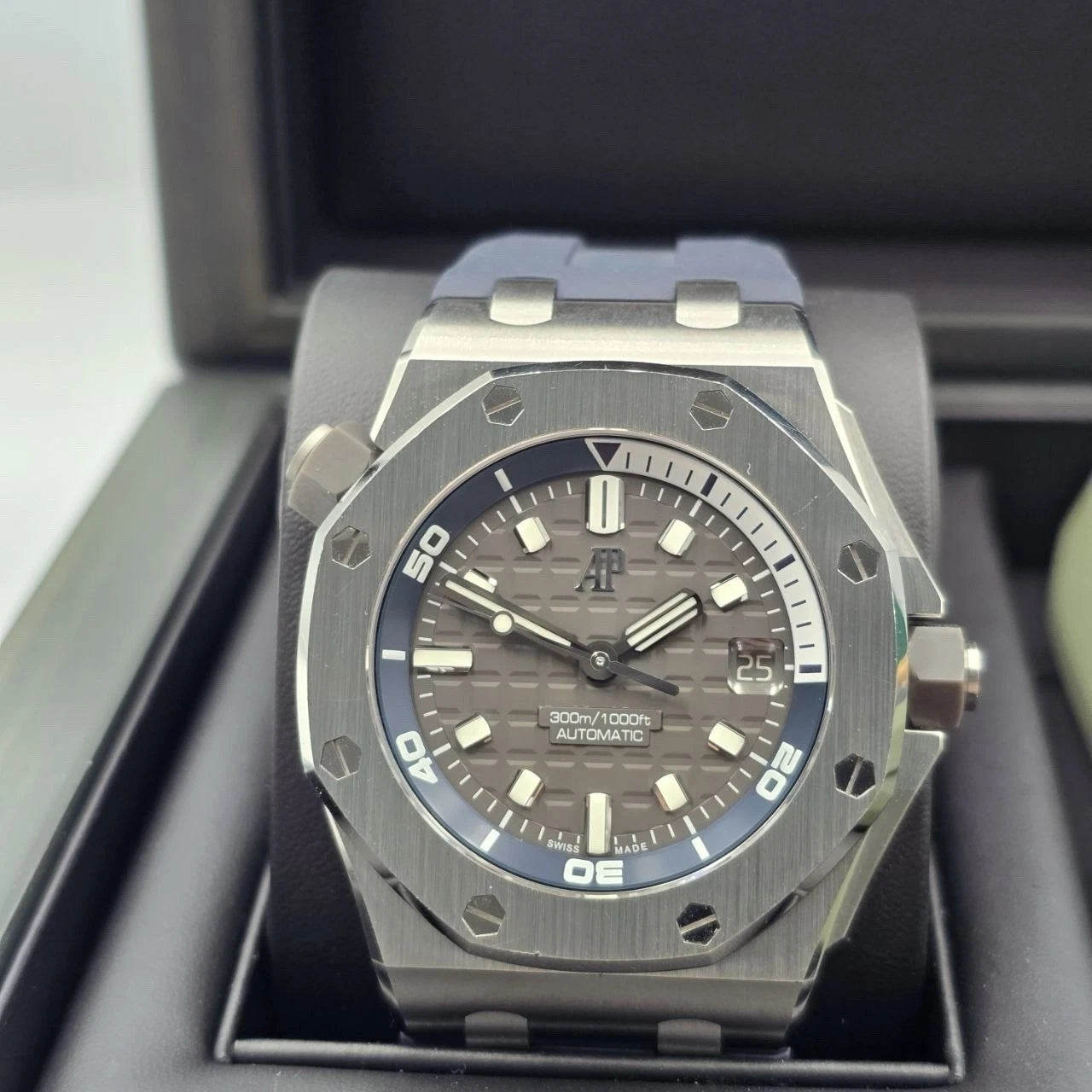 Audemars Piguet Royal Oak Offshore 15720ST