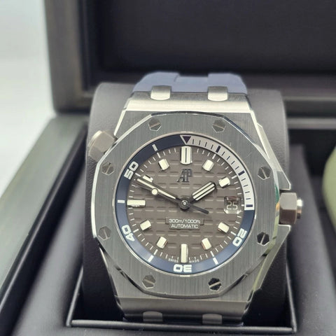 Audemars Piguet Royal Oak Offshore 15720ST
