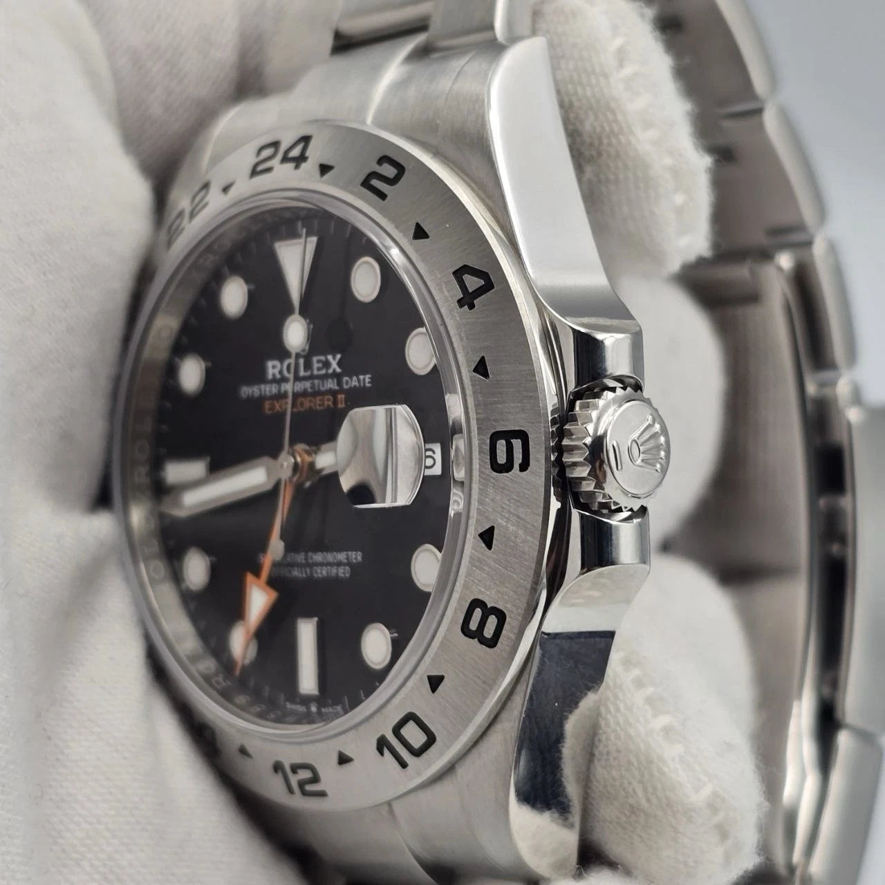 PAPERS 2022 Rolex Explorer II 42mm 226570 Stainless Steel Black Dial BOX
