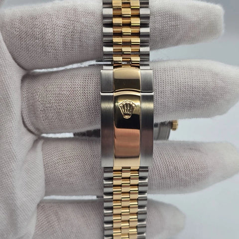 PAPERS 2017 Rolex Datejust 41mm 18K Two Tone Black Dial Jubilee 126333 BOX