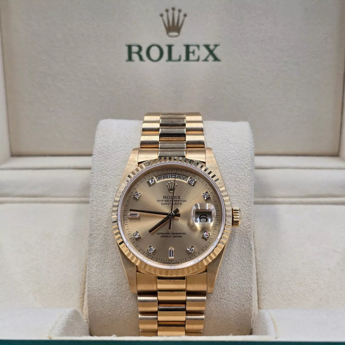 Rolex 18K Gold Day-Date President Gold Champagne Diamond Dial 36mm Watch 18238