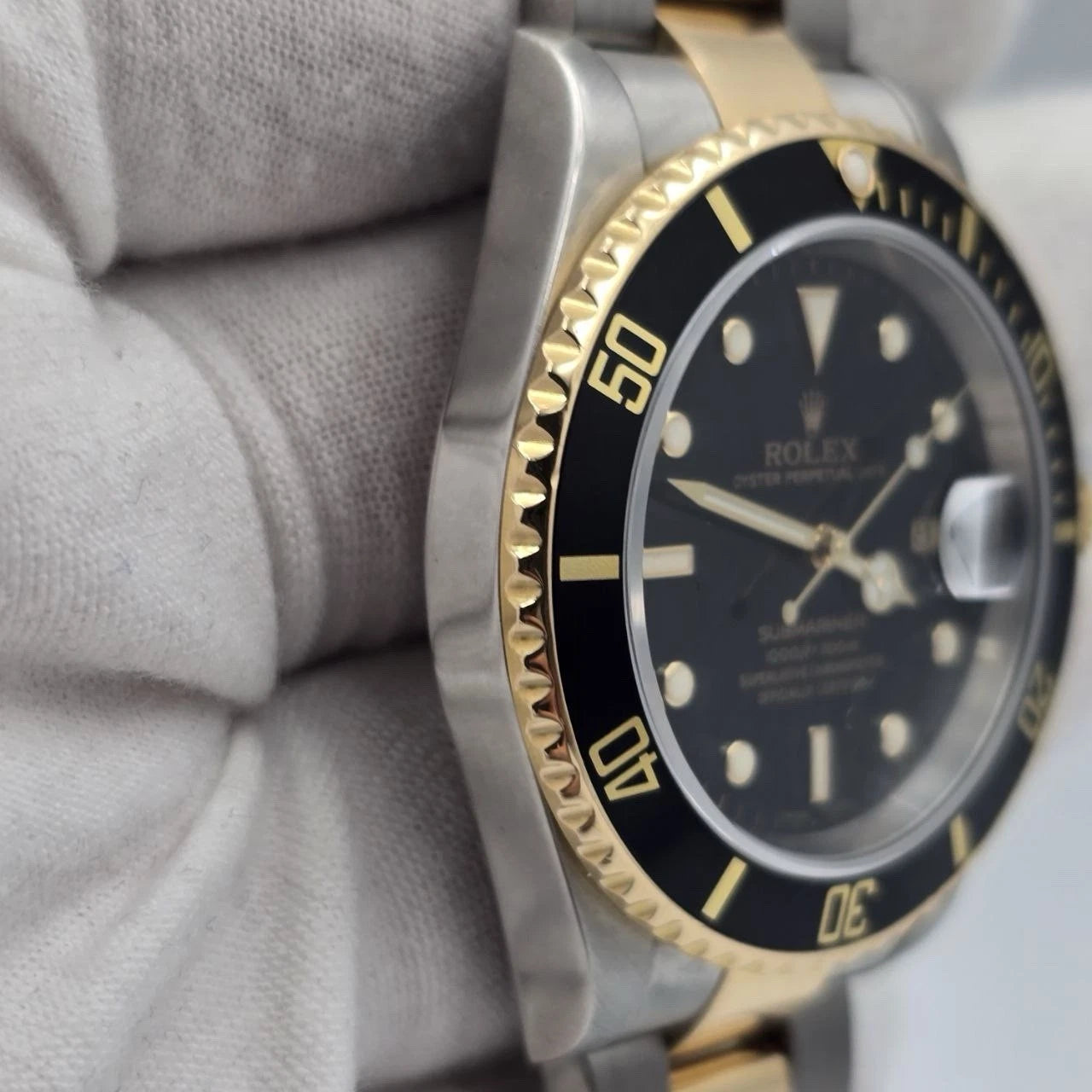 MINT 2006 PAPERS Rolex Submariner Date Two Tone Gold Black 40mm Watch 16613 BOX