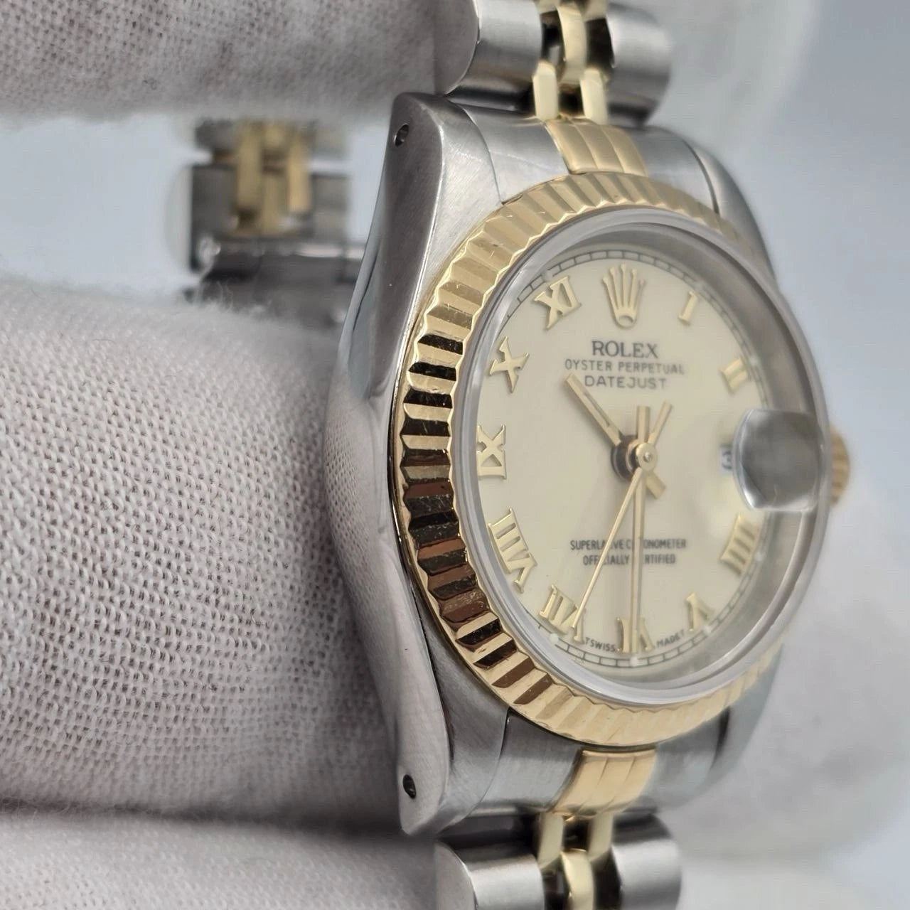 PAPERS Rolex Datejust 26mm 69173 Two Tone Jubilee Cream Roman Dial Watch