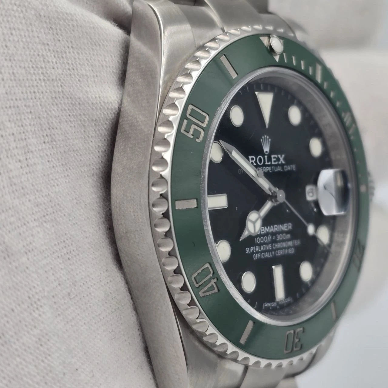 PAPERS 2014 MINT Rolex Submariner Hulk 116610LV Green 40mm Ceramic Watch BOX