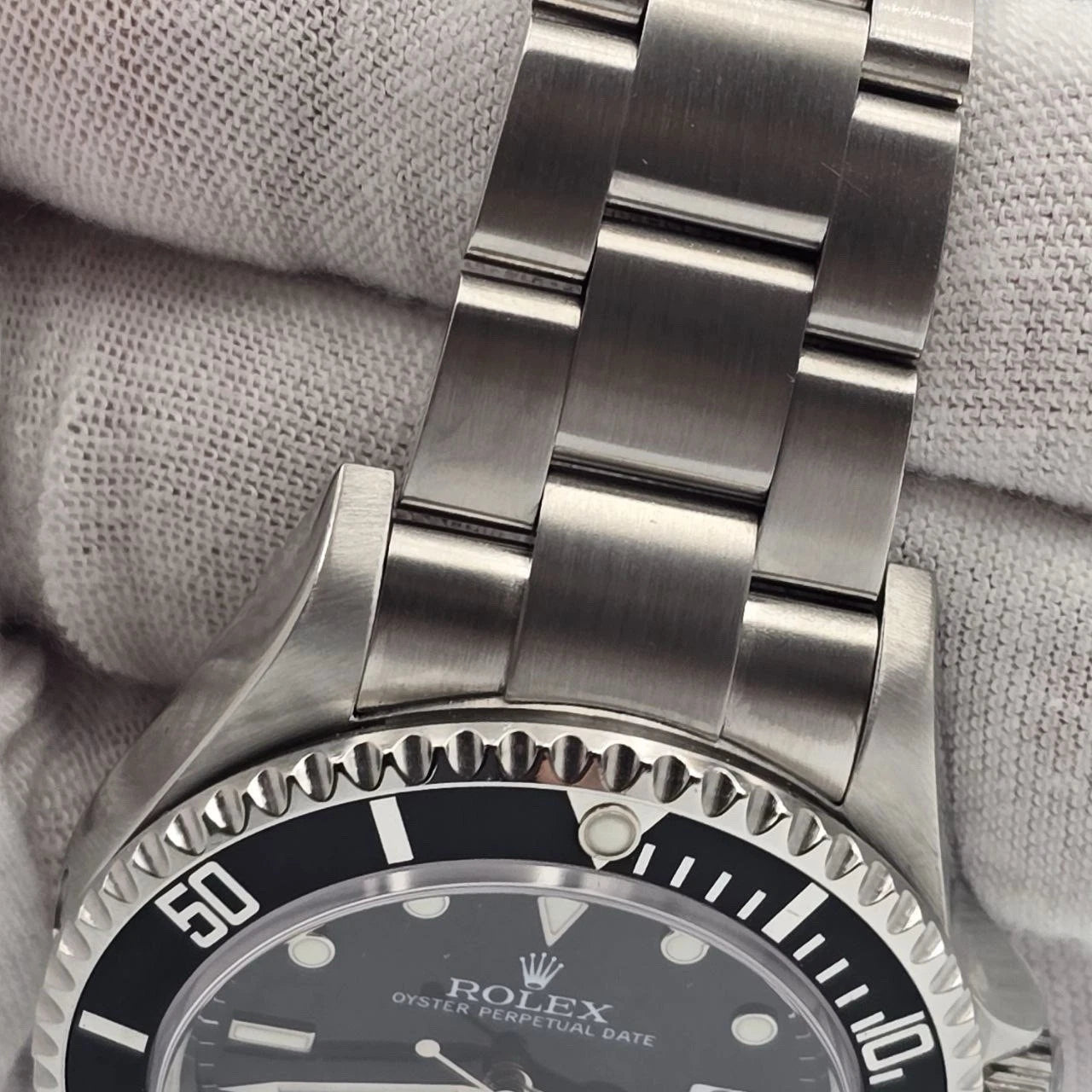 MINT 2007 Rolex Sea-Dweller 16600 Stainless Steel Black Dial 40MM Watch