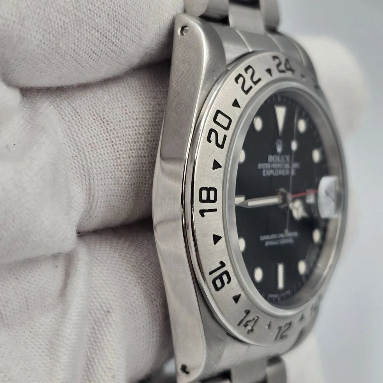 Rolex Explorer II Black 16570 Stainless Steel Oyster Date Watch 40mm