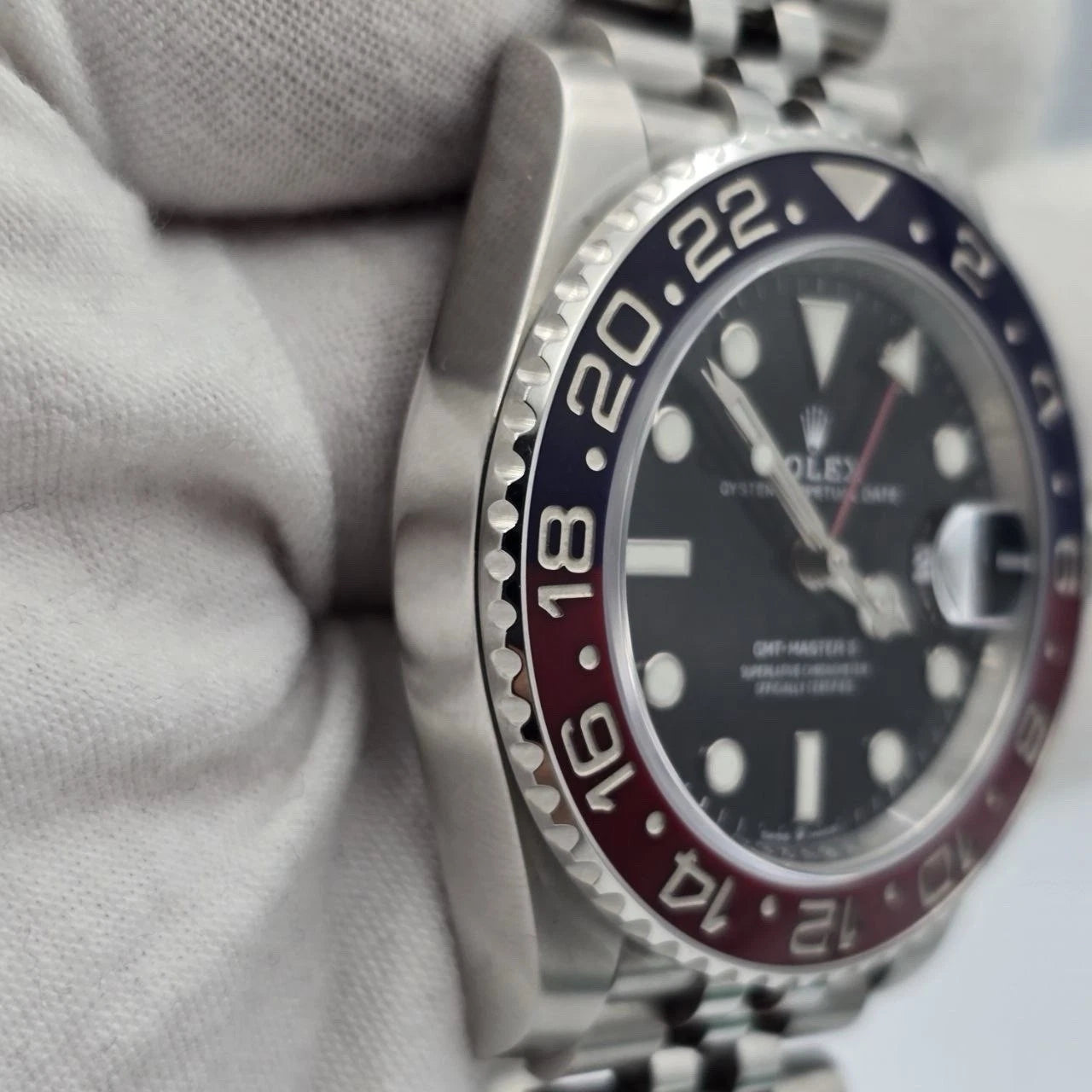 MINT PAPERS 2020 Rolex GMT Master Pepsi Red Blue Jubilee 126710BLRO Watch BOX