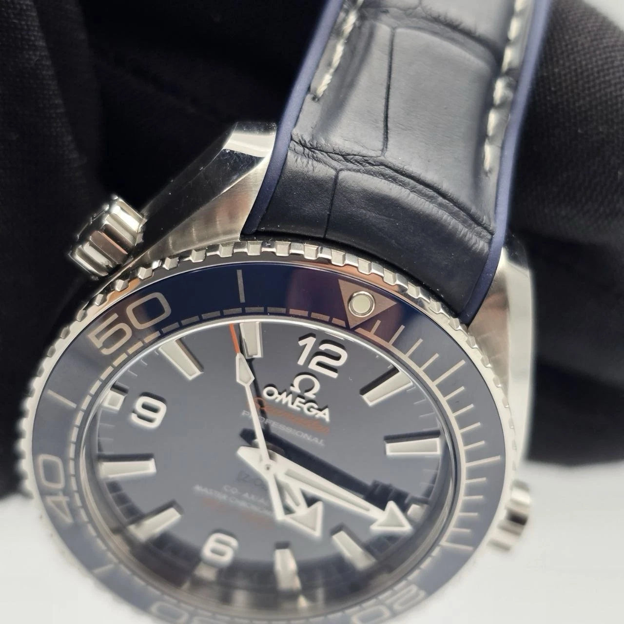 PAPERS 2024 Omega Seamaster Planet Ocean 600M 215.33.40.20.03.001 Watch BOX