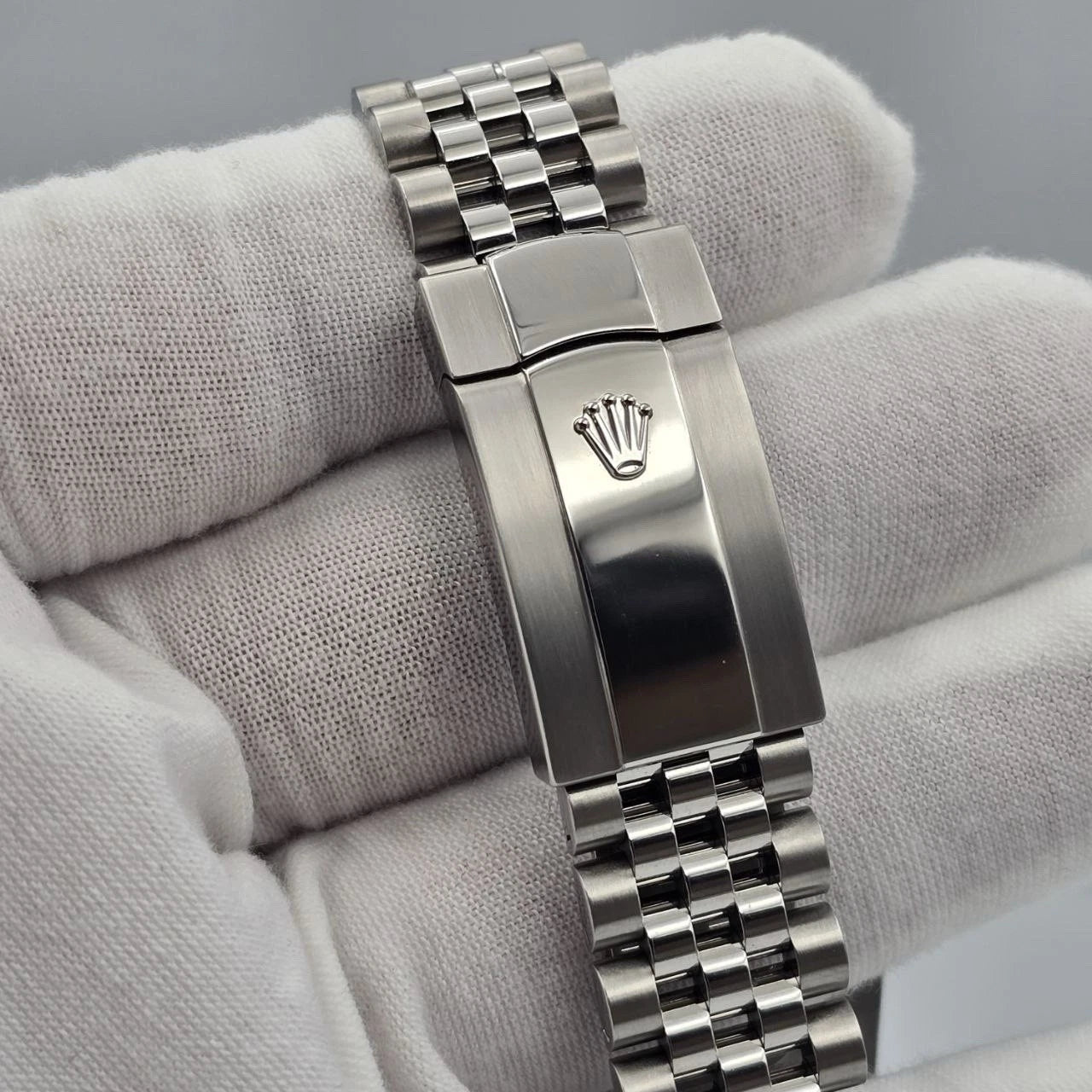 2024 PAPERS Rolex Datejust 41mm Wimbledon Fluted Jubilee Steel Watch 126334 BOX