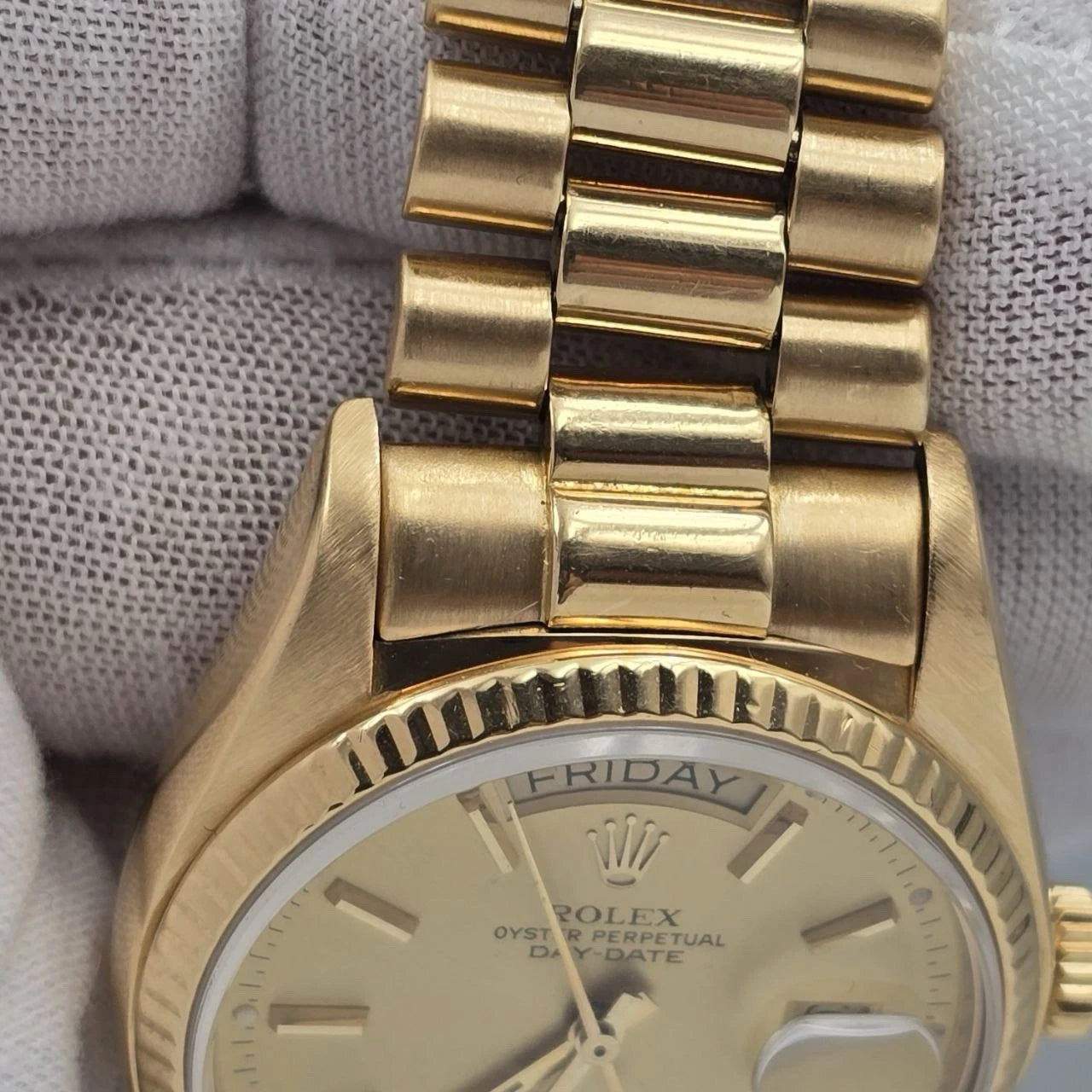 Rolex Day-Date 18038 President 18k Gold 36mm Champagne Dial