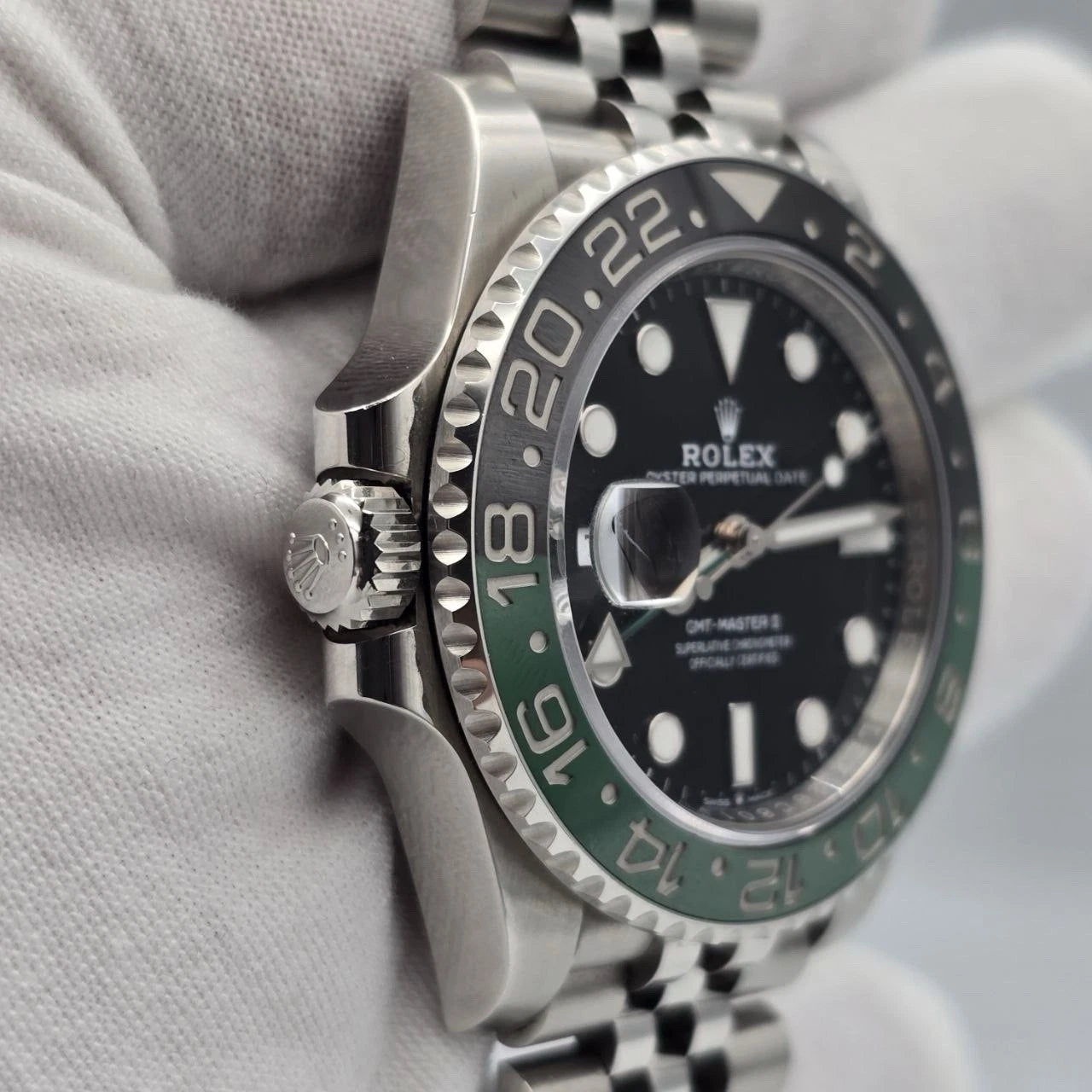 PAPERS 2024 Rolex GMT-Master II “Sprite” 40mm 126720VTNR Jubilee Black Dial BOX
