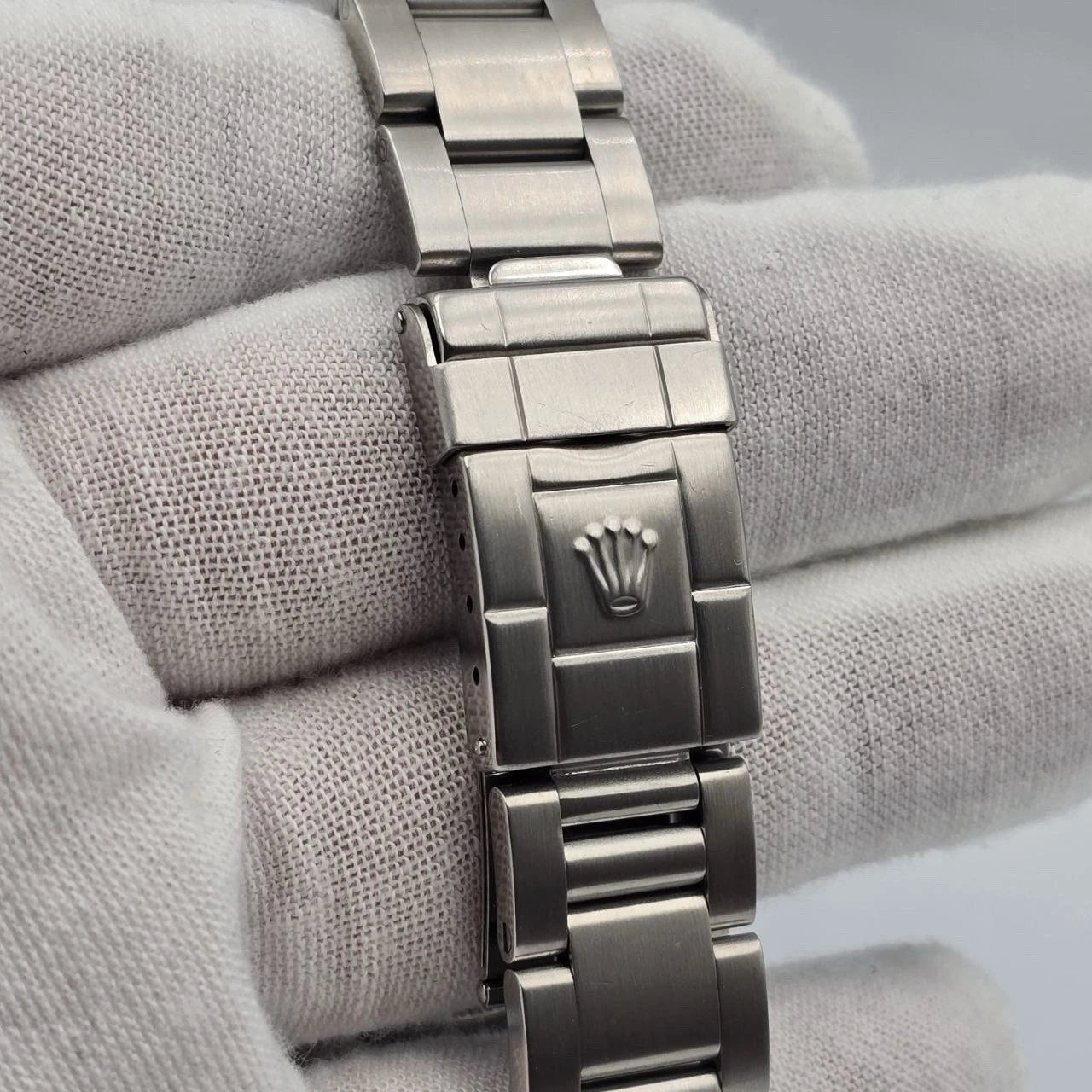 2001 Rolex Explorer I 114270 Men's Automatic 36mm Steel Black Dial Watch