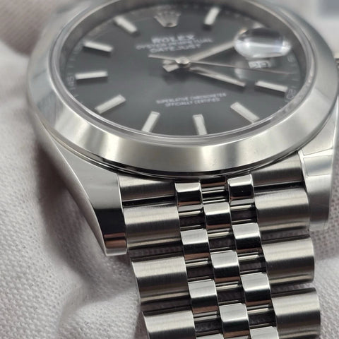 NEW 2025 Rolex Datejust 41mm Smooth Rhodium Dial Jubilee Bracelet 126300 UNWORN