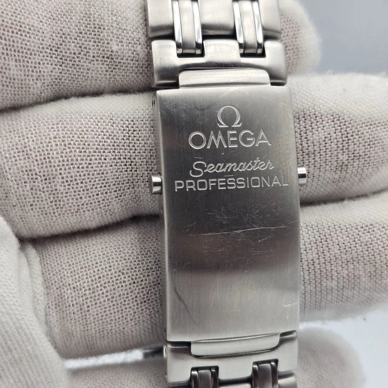Omega Seamaster Professional Automatic Peter Blake Black Dial 41mm Watch 2254.50