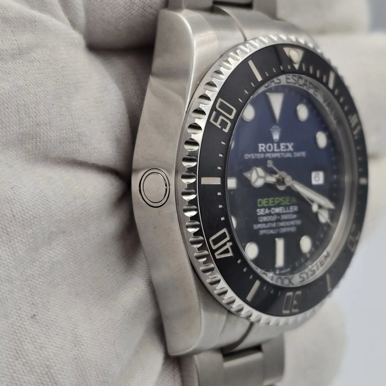 MINT Rolex Sea-Dweller Deepsea James Cameron Blue 126660 44mm Watch