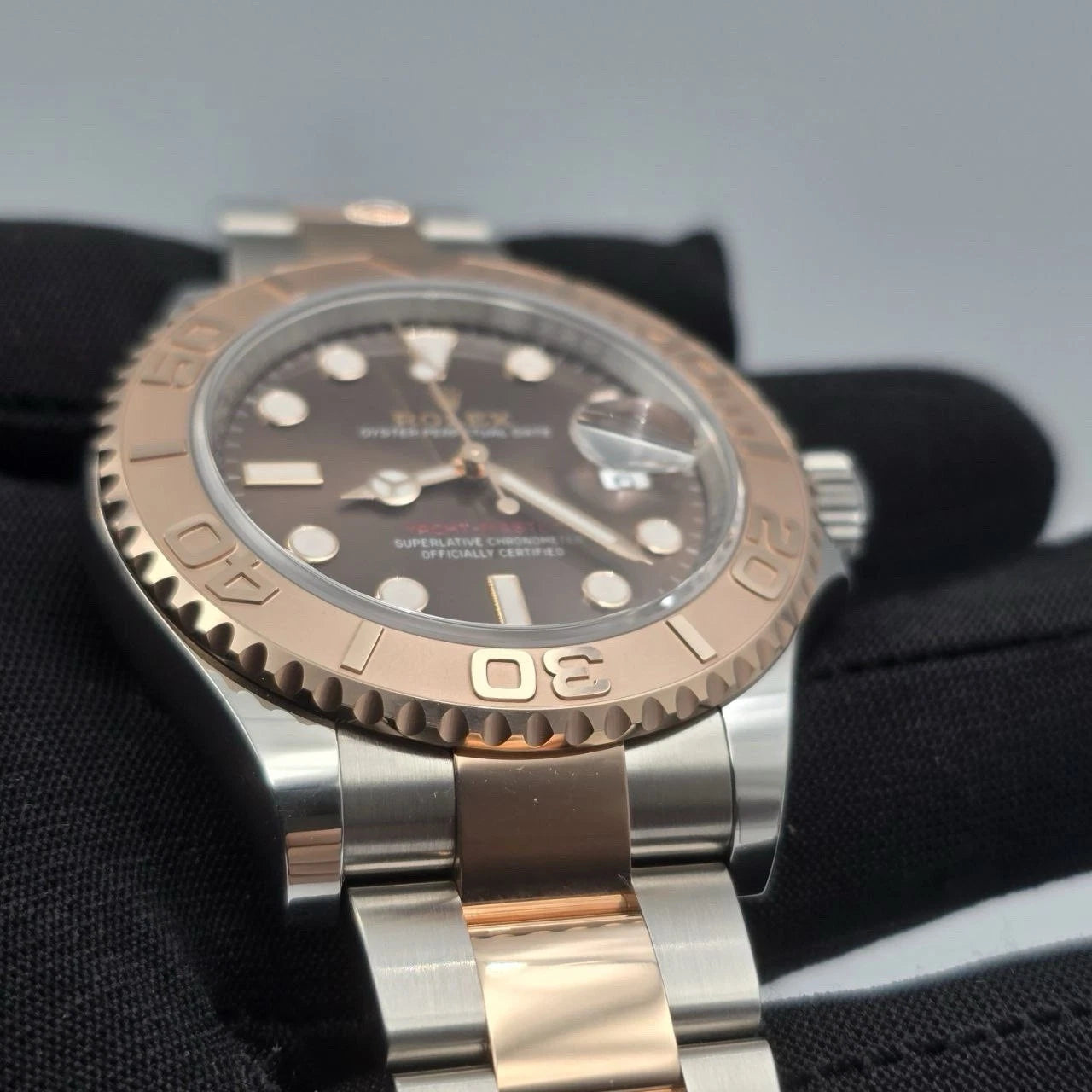 2025 NEW Rolex Yacht-Master Two Tone Rose Gold 40mm Chocolate Dial 126621 UNWORN