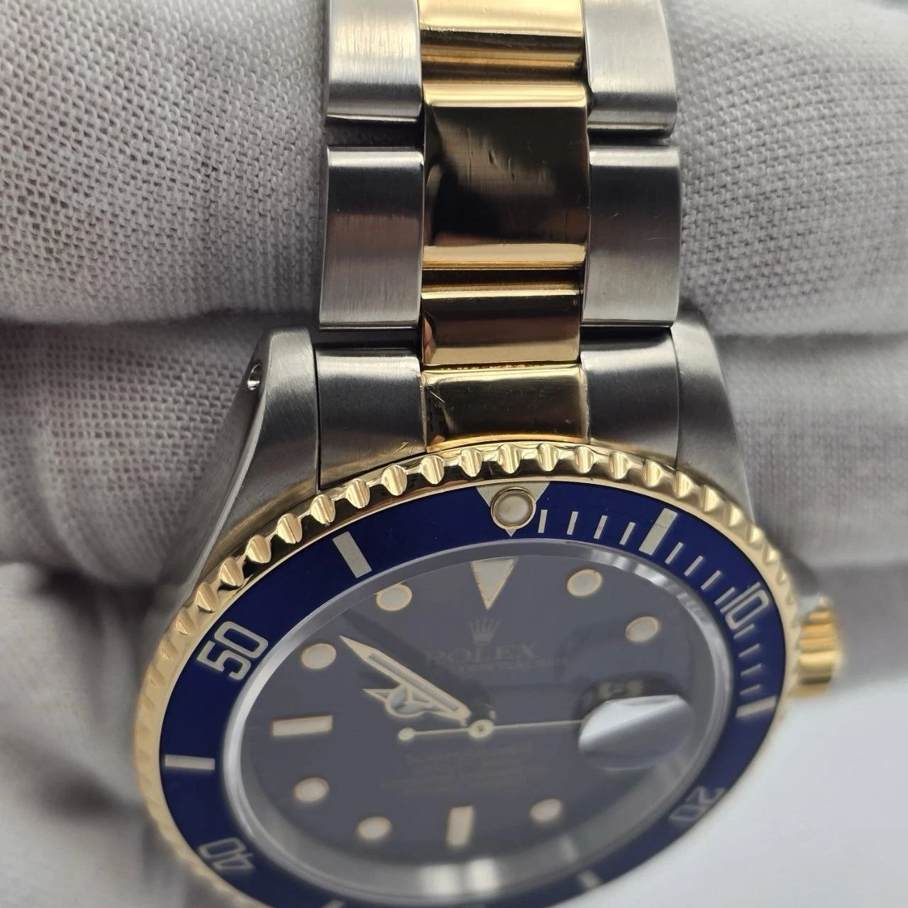 Rolex Submariner Date 16613 Blue Dial Two Tone Steel Gold 40mm Watch